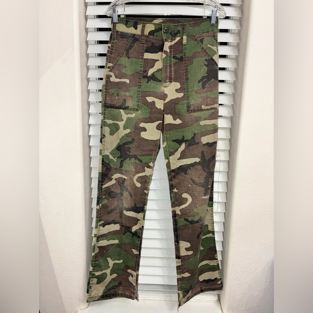 Vintage high waisted Camouflage straight leg Utility Pants